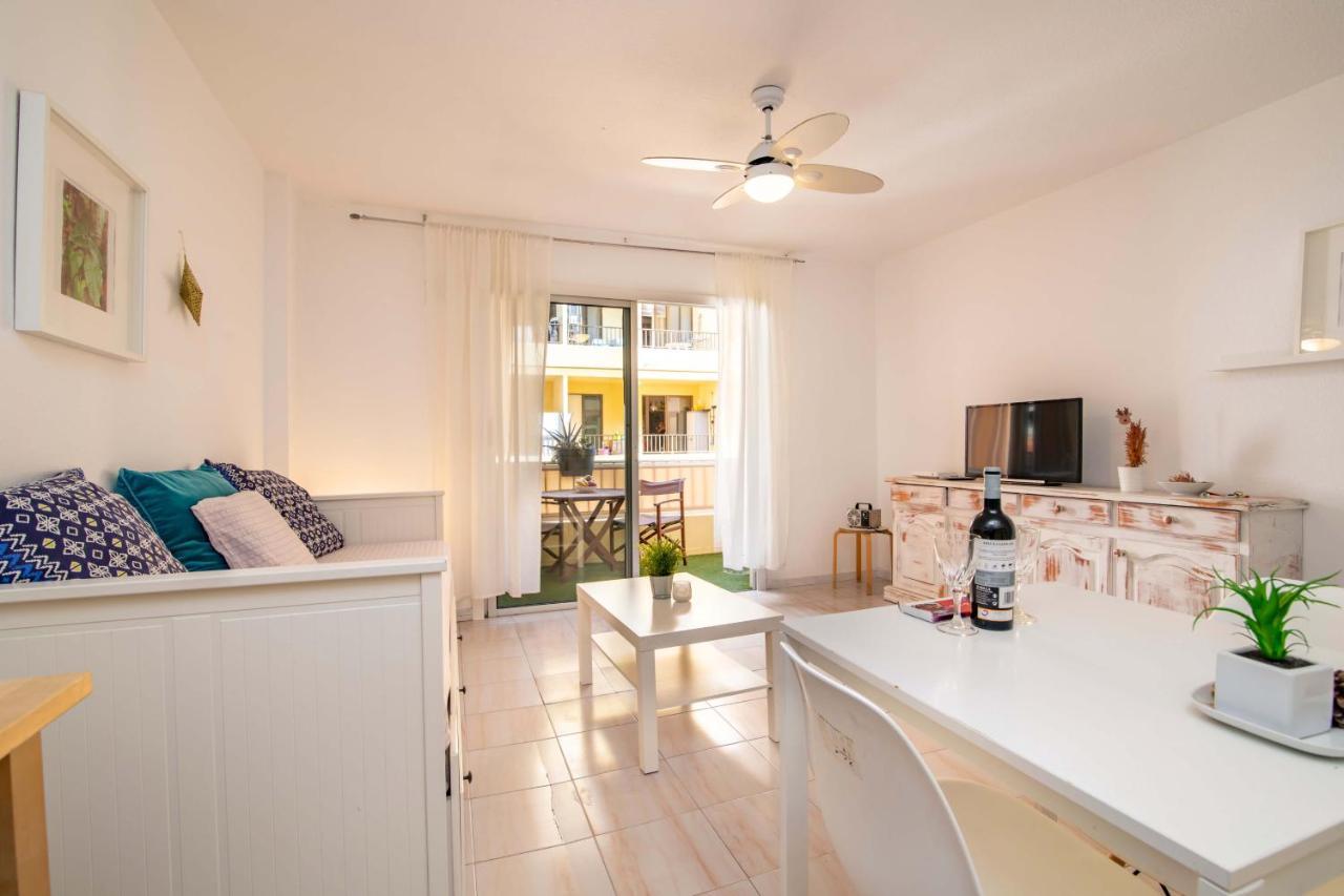 Alquilaencanarias-Medano "Halley", Terrace & Beach Appartement El Médano Buitenkant foto